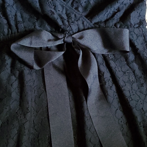 ⭐️ 3/$15 ⭐️ The Limited lace mini dress - Picture 5 of 8